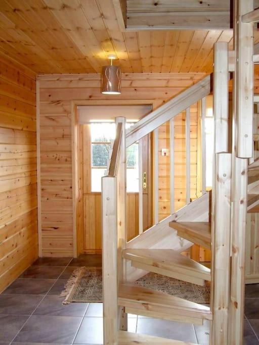 Red Squirrel Log Cabin With Hot Tub Keith Extérieur photo